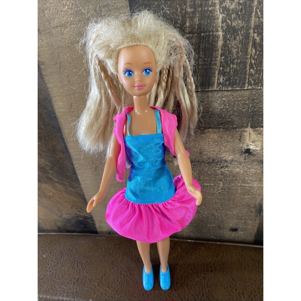 Vintage 1987 Mattel Skipper Doll Barbie Sister Blonde Hair Blue Dress Pink Skirt
